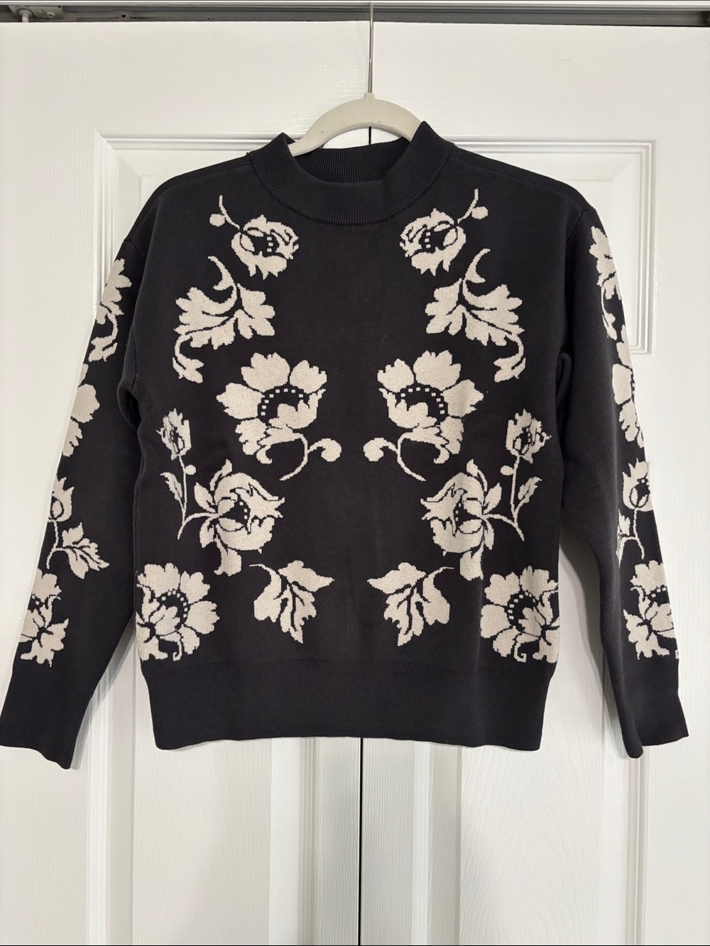 Black Floral Crewneck Sweater - Ann Taylor Factory